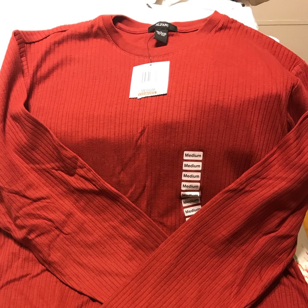 Light weight crew neck sweater